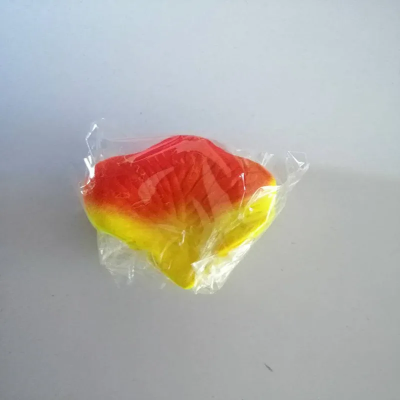 100pcs/pack Artificial Flowers Dried Rose Petals Flowers valentines day wedding propose decoration home decor high quality 
100pcs/pack Artificial Flowers Dried Rose Petals Flowers valentines day wedding propose decoration home decor high quality