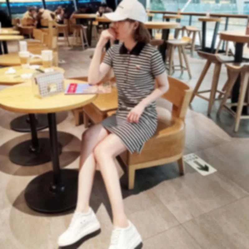 Polo collar large size dress women's summer 2021 new Korean Short Sleeve medium length embroidered T-shirt skirt Collar style
Polo collar large size dress women's summer 2021 new Korean Short Sleeve medium length embroidered T-shirt skirt Collar style