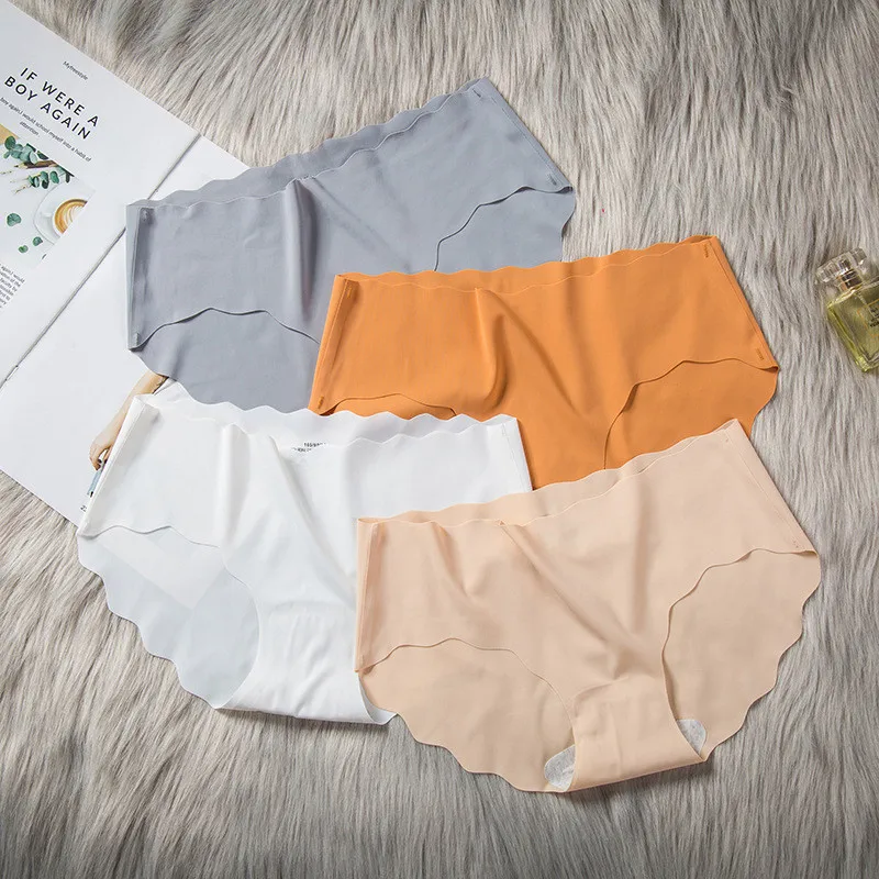 Ice Silk Seamless Ultra-thin Wave Girl Underwear Pure Color Breathable Large Size Low Waist One-piece Ladies Briefs
Ice Silk Seamless Ultra-thin Wave Girl Underwear Pure Color Breathable Large Size Low Waist One-piece Ladies Briefs