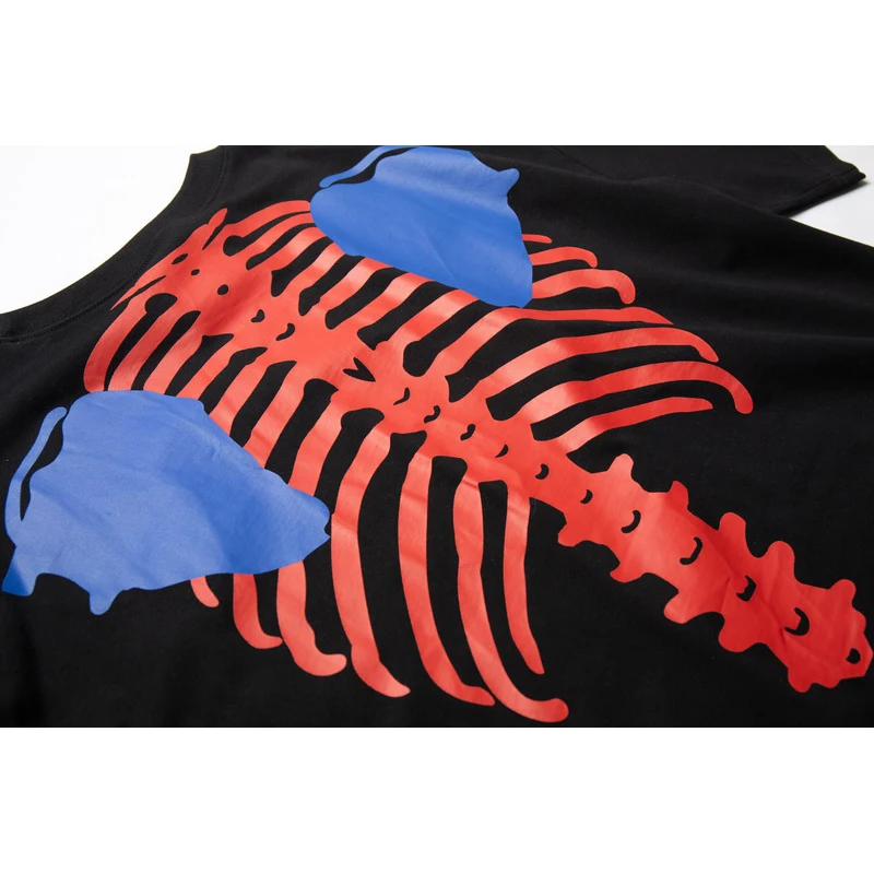2021SS Hip-Hop Colorful Skeleton Bone Printing KAPITAL T-Shirt Men Women Cotton Oversize Badge Embroidery Apricot Black Tee Tops
2021SS Hip-Hop Colorful Skeleton Bone Printing KAPITAL T-Shirt Men Women Cotton Oversize Badge Embroidery Apricot Black Tee Tops