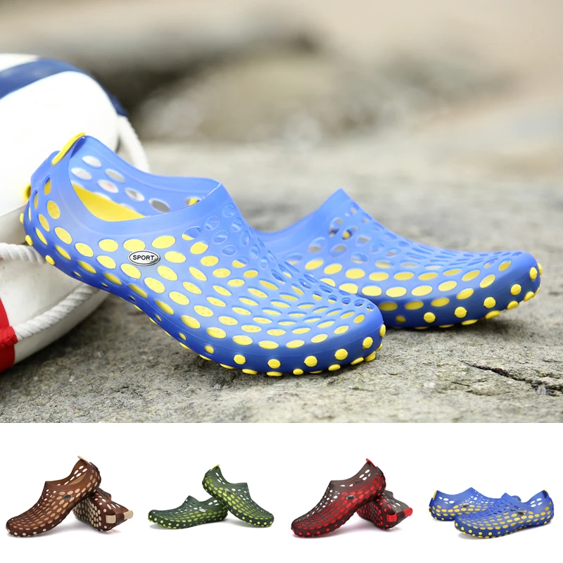 Men's Slippers Summer Beach Slippers Hollow Out Male Sandals Outside Solid Color Flat Soft Slides Waterproof Shoes Leisure Light
Men's Slippers Summer Beach Slippers Hollow Out Male Sandals Outside Solid Color Flat Soft Slides Waterproof Shoes Leisure Light