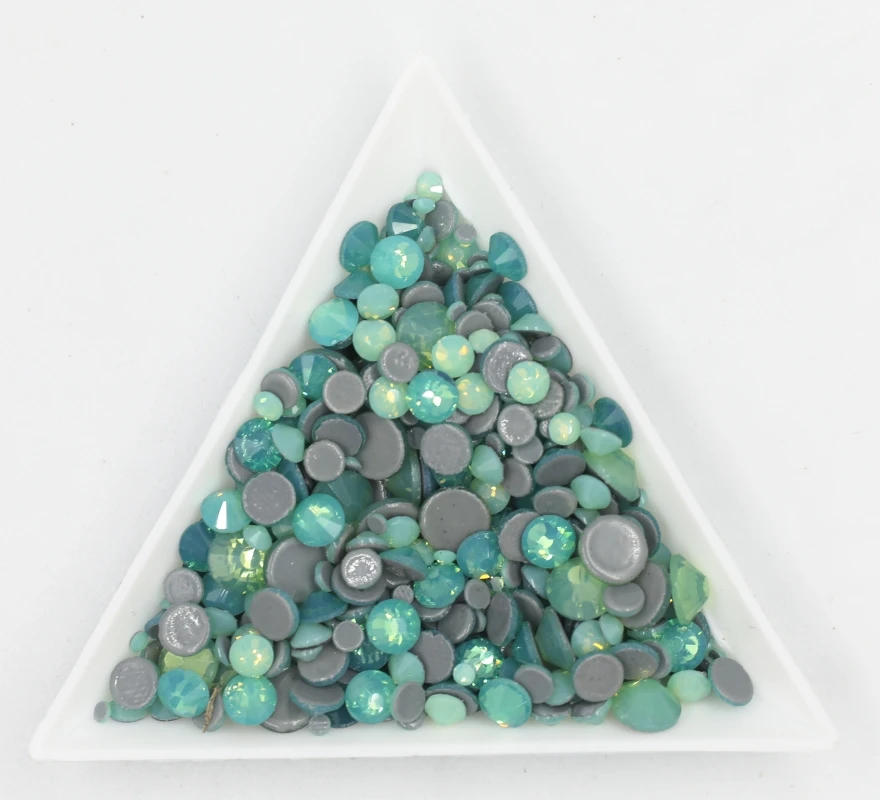 

All Sizes SS3-SS30 Green Opal Crystal Nail Art Rhinestone decorations 3D Flatback Glass HotFix Rhinestones for Garment