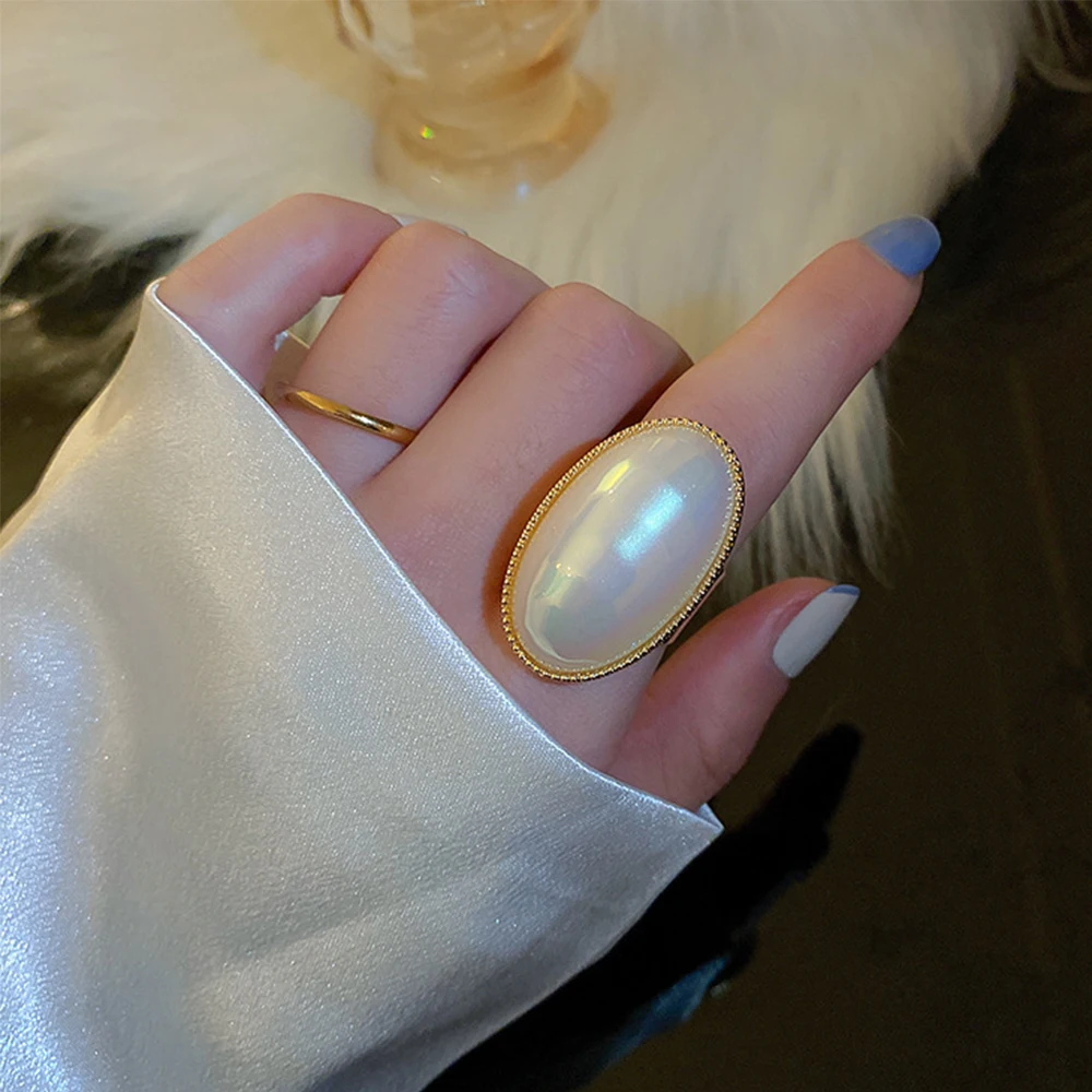 Gold Plated Oval Opening Rings for Women Fashion Pearls Finger Rings Vintage Luxury Quality Jewelry Gothic Accessories Gift
Gold Plated Oval Opening Rings for Women Fashion Pearls Finger Rings Vintage Luxury Quality Jewelry Gothic Accessories Gift