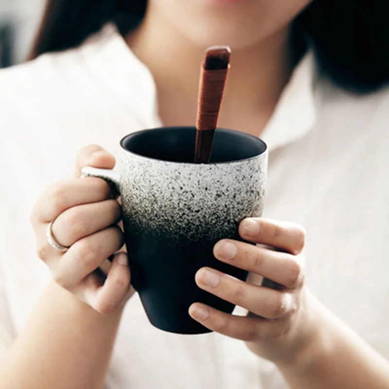 Чашка Mark, керамическая простая чайная чашка, ретро креативная кофейная чашка, чашка для завтрака, пара
Чашка Mark, керамическая простая чайная чашка, ретро креативная кофейная чашка, чашка для завтрака, пара