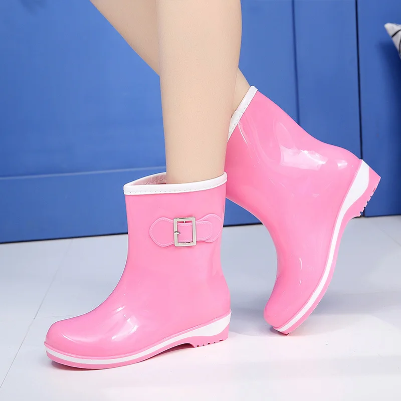 Ladies Waterproof Rain Boots Fashion Girls Shoes PVC Beautiful Ankle Boots Warm Mid-tube Rain Boots Korean Water Shoes
Ladies Waterproof Rain Boots Fashion Girls Shoes PVC Beautiful Ankle Boots Warm Mid-tube Rain Boots Korean Water Shoes