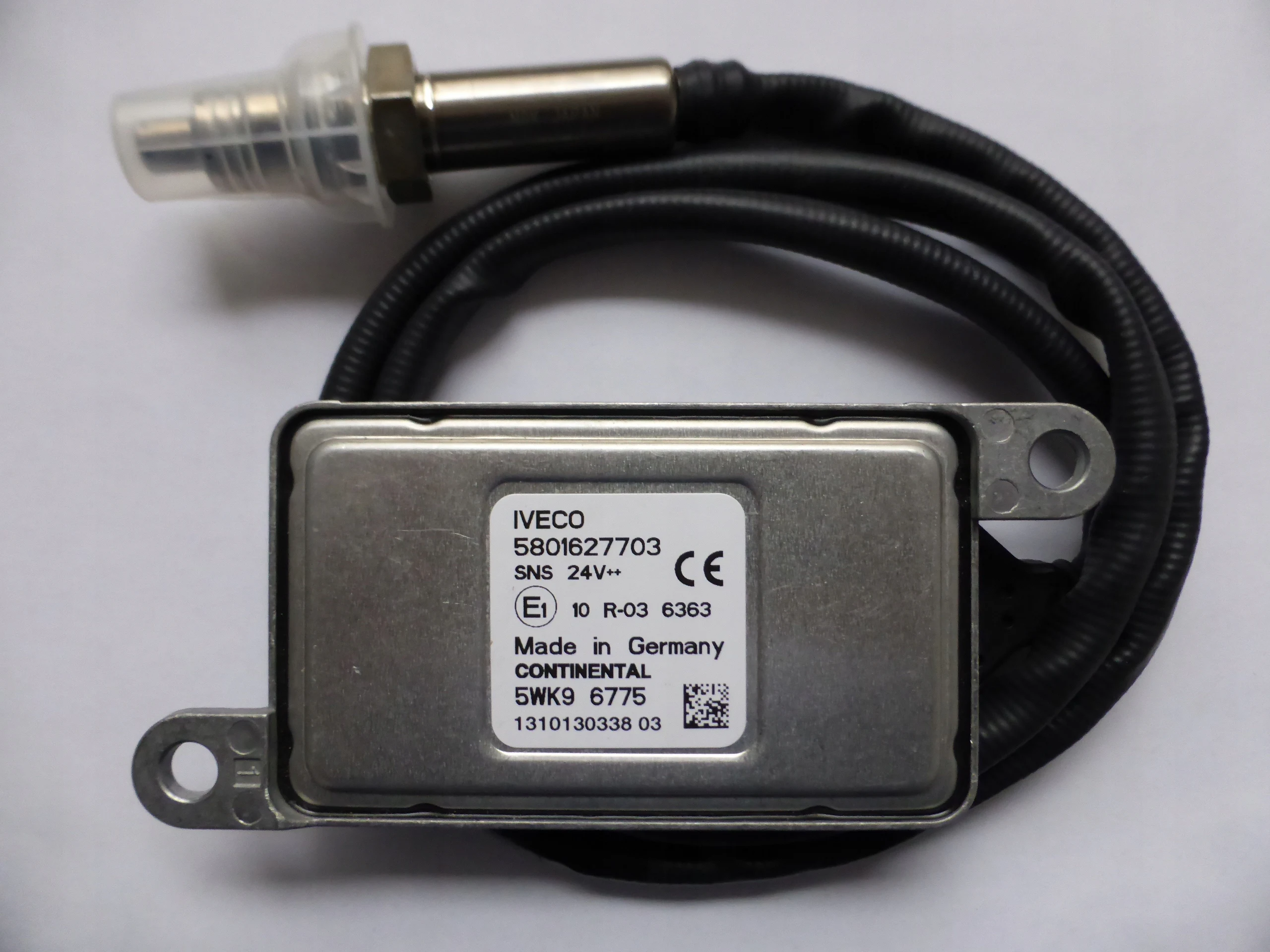 Датчик оксидов азота Geniune Nox для дизельного грузовика Hino SNS 24V 5WK96667C 5WK9 6667C 89463-E0013 89463E0013 89463 E0013
Датчик оксидов азота Geniune Nox для дизельного грузовика Hino SNS 24V 5WK96667C 5WK9 6667C 89463-E0013 89463E0013 89463 E0013