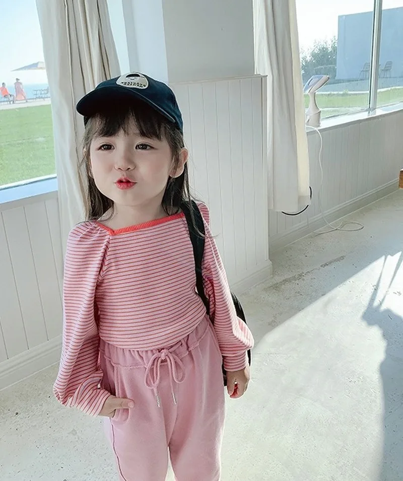 Children's Wear 2020 Autumn New Korean Striped Long-sleeved Girl T-shirt Baby Bottoming Shirt
Children's Wear 2020 Autumn New Korean Striped Long-sleeved Girl T-shirt Baby Bottoming Shirt