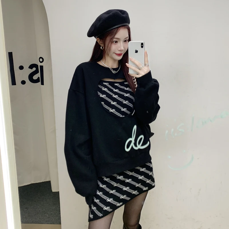 5469 Autumn and winter 2021 new Korean style loose design round neck sweatshirt women
5469 Autumn and winter 2021 new Korean style loose design round neck sweatshirt women
