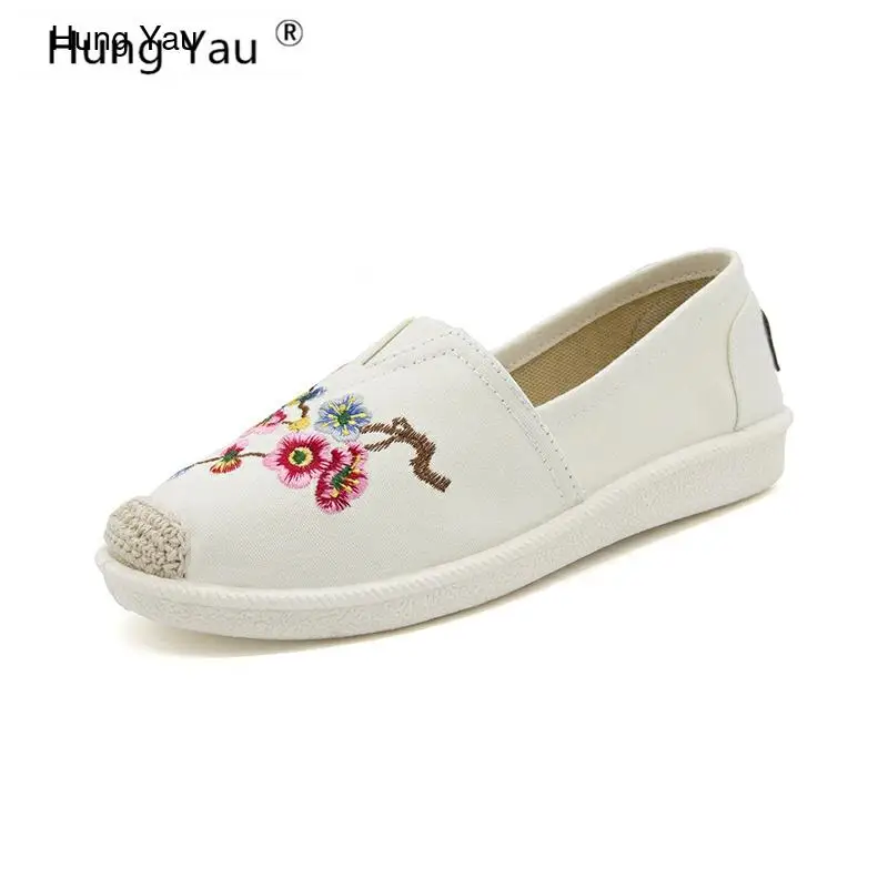 Hung Yau Shoes Women Spring Flat Black Shoes Comfortable Fashion linen Women's Flats Ladies Embroidered Loafers Flats Size 35-41
Hung Yau Shoes Women Spring Flat Black Shoes Comfortable Fashion linen Women's Flats Ladies Embroidered Loafers Flats Size 35-41