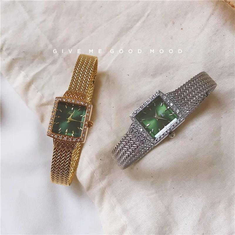 Retro Square Watch College Student Small Square Simple Watch Light Luxury Waterproof Diamond Ladies Watch Ladies Luxury
Retro Square Watch College Student Small Square Simple Watch Light Luxury Waterproof Diamond Ladies Watch Ladies Luxury