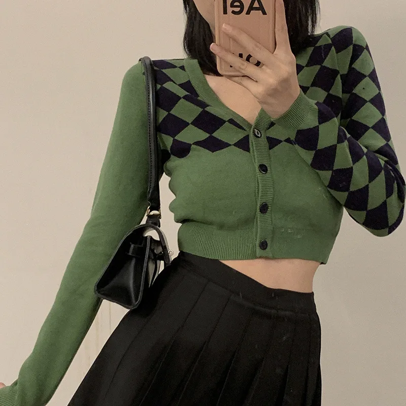 Vintage Green Plaid Cropped Knitted Cardigan Women Sweaters Long Sleeve V Neck Buttons Knit Tops Coat Y2k Fashion Cardigans
Vintage Green Plaid Cropped Knitted Cardigan Women Sweaters Long Sleeve V Neck Buttons Knit Tops Coat Y2k Fashion Cardigans