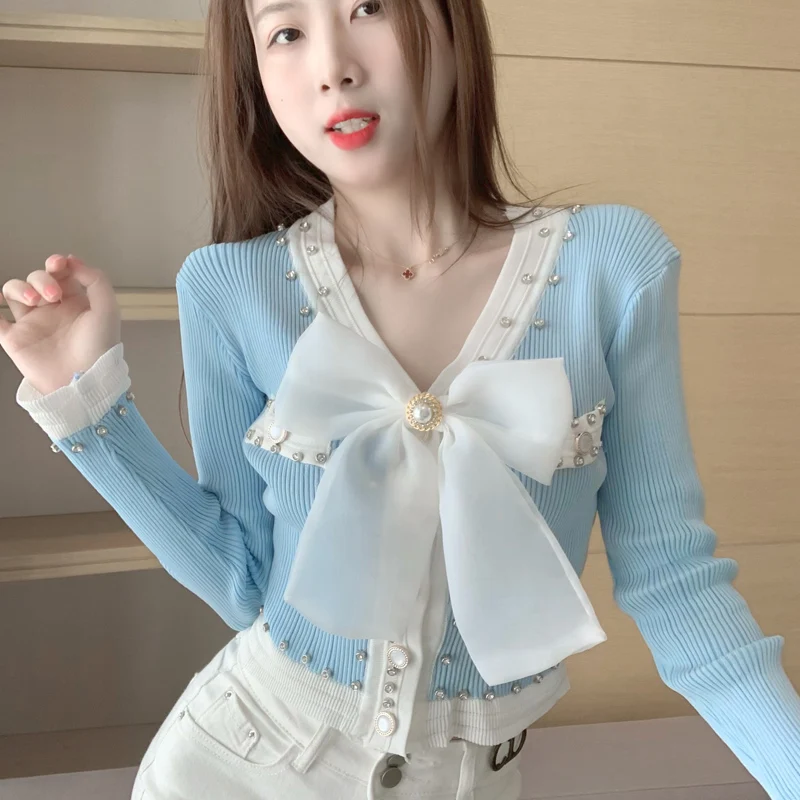 Autumn Winter Women Crop Top Sweater Autumn Long Sleeve V-Neck Beading Cardigan with Bow Sweater Knitwear YOU1052 
Autumn Winter Women Crop Top Sweater Autumn Long Sleeve V-Neck Beading Cardigan with Bow Sweater Knitwear YOU1052