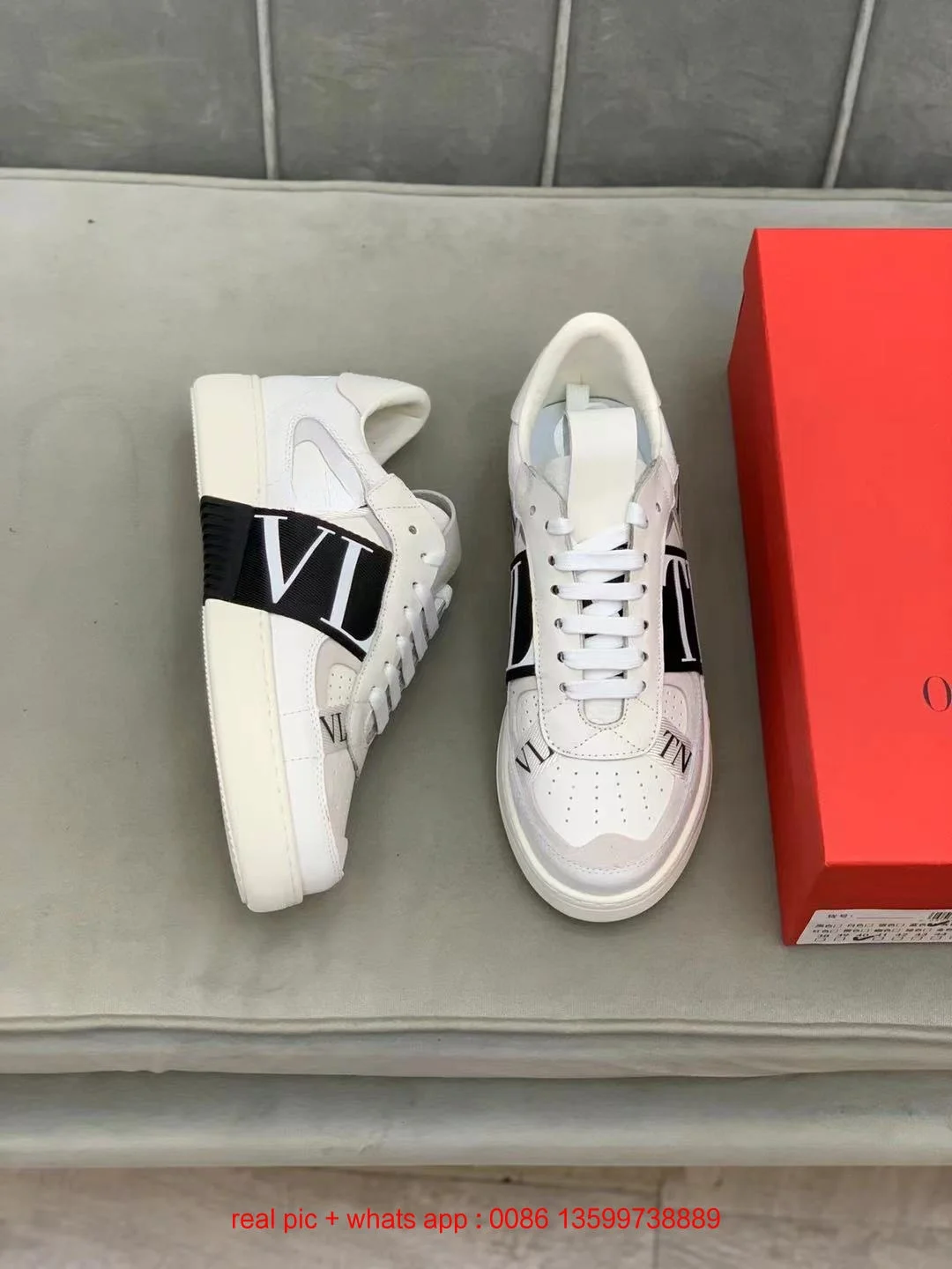 2021 top designers top quality leather men's casual shoes outdoor shoes women's casual sports shoes calfskin casual sports runni
2021 top designers top quality leather men's casual shoes outdoor shoes women's casual sports shoes calfskin casual sports runni