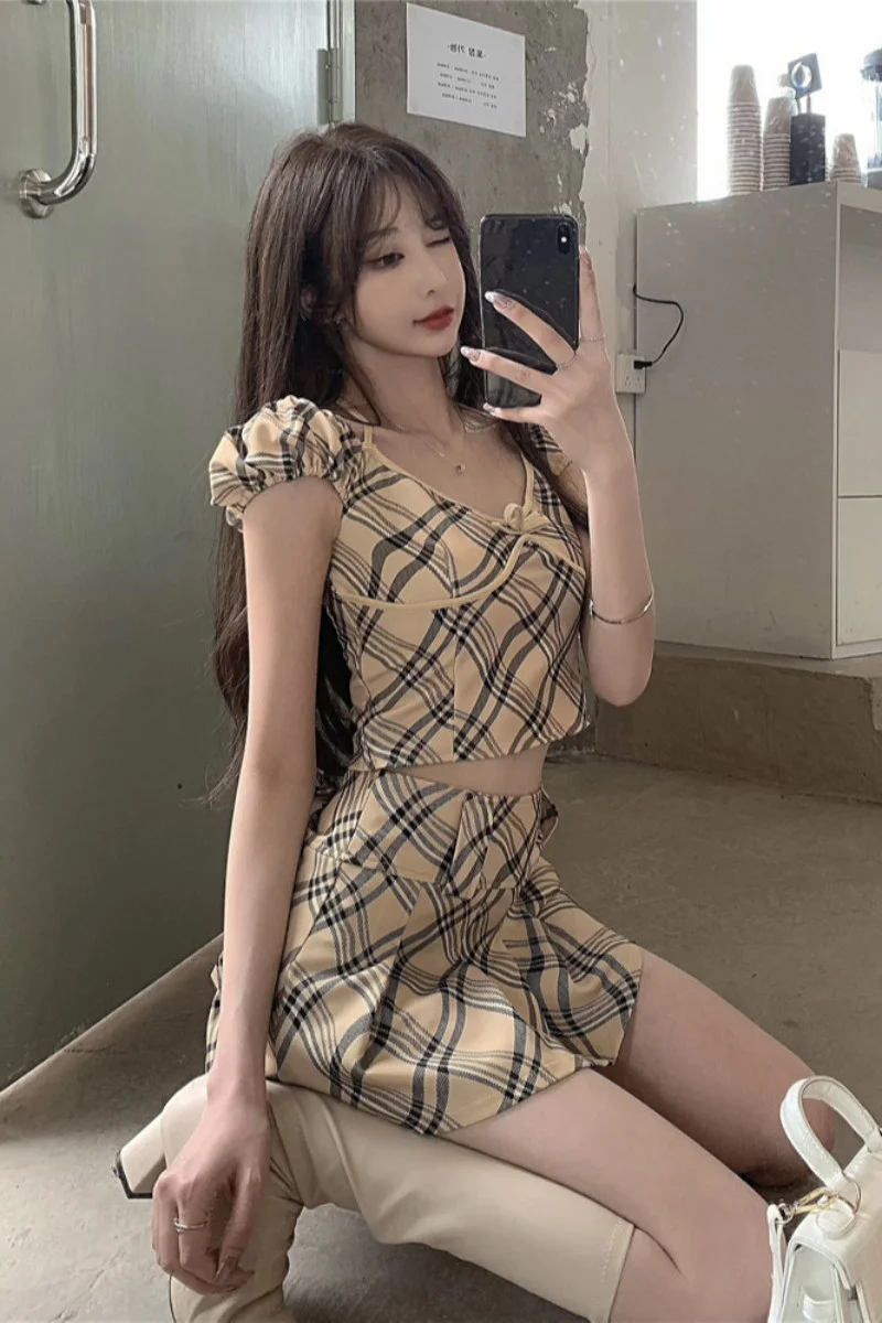 Skirts Women Sexy Top And Skirt Set 2021 Two Piece Crop Pink Korean Gothic Harajuku Sexy Elegant Mini designer Cute clothes
Skirts Women Sexy Top And Skirt Set 2021 Two Piece Crop Pink Korean Gothic Harajuku Sexy Elegant Mini designer Cute clothes