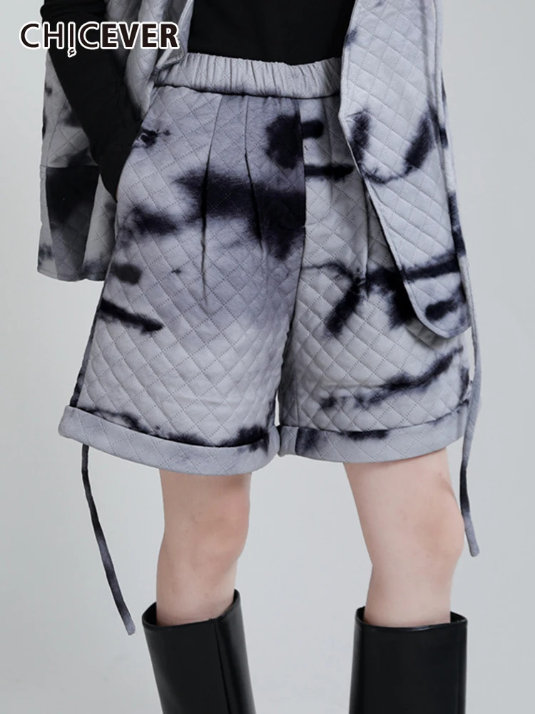 CHICEVER Casual Tie Dye Straight Shorts For Women High Waist Loose Colorblock Short Pants Female Korean Fashion Clothes 2021 New
CHICEVER Casual Tie Dye Straight Shorts For Women High Waist Loose Colorblock Short Pants Female Korean Fashion Clothes 2021 New