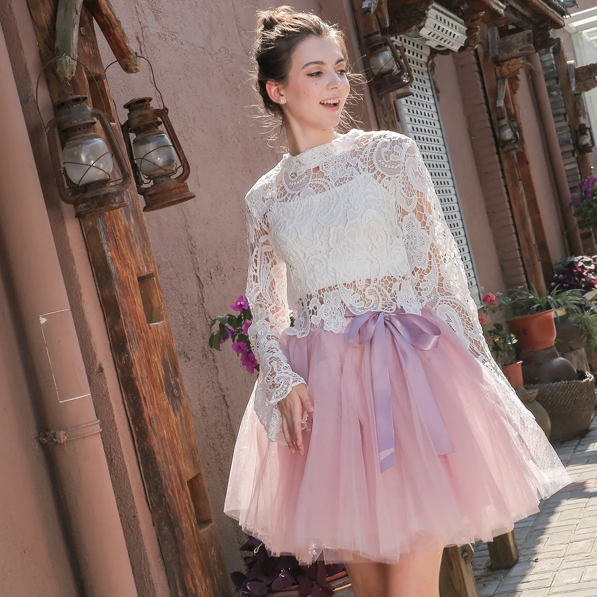 Women Fluffy Bow Lace-up Mini Tutu 7 Floors Net yarn Skirts, Elastic High Waist Solid Color Layered Tulle Ballet Pettiskirt
Women Fluffy Bow Lace-up Mini Tutu 7 Floors Net yarn Skirts, Elastic High Waist Solid Color Layered Tulle Ballet Pettiskirt