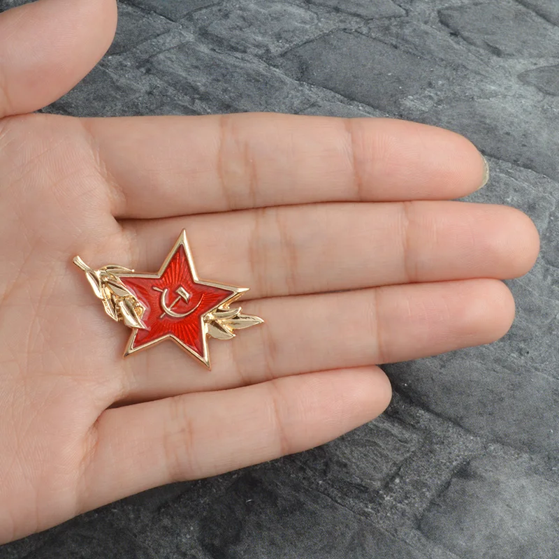 Soviet Party Emblem Enamel Pin Star Scythe Hammer Badge Brooch Denim Backpack Clothes Lapel Pin Gift for Friends Russian People
Soviet Party Emblem Enamel Pin Star Scythe Hammer Badge Brooch Denim Backpack Clothes Lapel Pin Gift for Friends Russian People