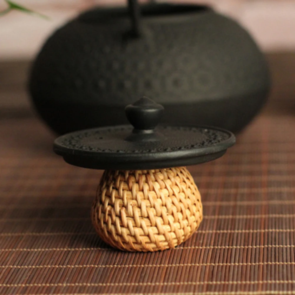 Handmade Rattan Cup Cover Pot Lid Holder Tea Accessories Tea Ceremony Decoration Cup Cover Cup Lid Support designer
Handmade Rattan Cup Cover Pot Lid Holder Tea Accessories Tea Ceremony Decoration Cup Cover Cup Lid Support designer