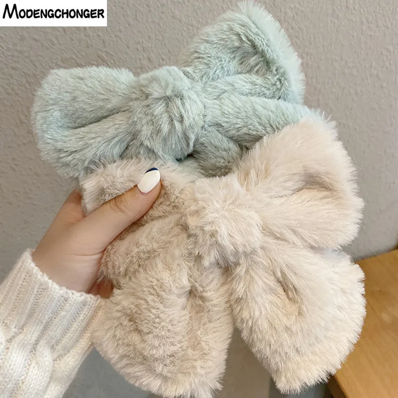 1PC Autumn Winter Plush Big Bow Barrette Hairpin For Woman Back Head Hairclip Korean Furry Headdress Top Clip Hair Accessories
1PC Autumn Winter Plush Big Bow Barrette Hairpin For Woman Back Head Hairclip Korean Furry Headdress Top Clip Hair Accessories