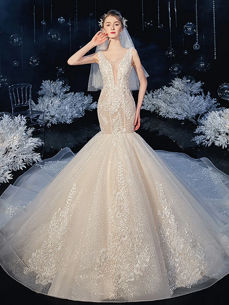 2021 New Elegant Bridal Gown With Sequins And Pearl Applique Beaded Deep V Neck Lace Up Mermaid Wedding Dress Customization
2021 New Elegant Bridal Gown With Sequins And Pearl Applique Beaded Deep V Neck Lace Up Mermaid Wedding Dress Customization