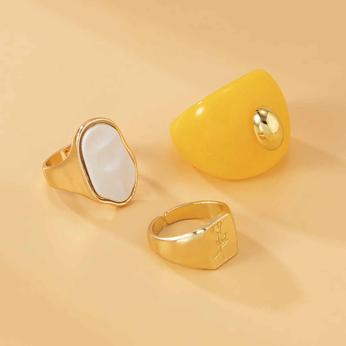 PuRui Bohemia Big Acrylic/Metal Knuckle Rings Set for Women Fashion Flower Finger Ring 2021 Trendy Girls Stackable Rings Jewelry
PuRui Bohemia Big Acrylic/Metal Knuckle Rings Set for Women Fashion Flower Finger Ring 2021 Trendy Girls Stackable Rings Jewelry