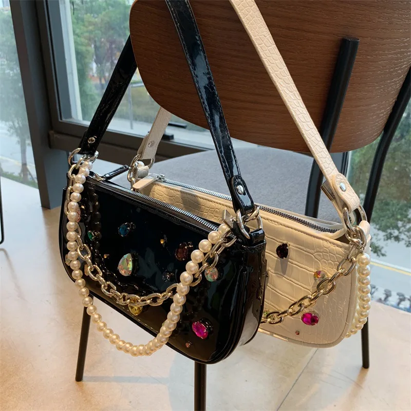 Fashion Diamond Ladies Small Handbags Luxury Pearl Chain Female Underarm Shoulder Bags PU Leather Female Evening Clutch Purse
Fashion Diamond Ladies Small Handbags Luxury Pearl Chain Female Underarm Shoulder Bags PU Leather Female Evening Clutch Purse