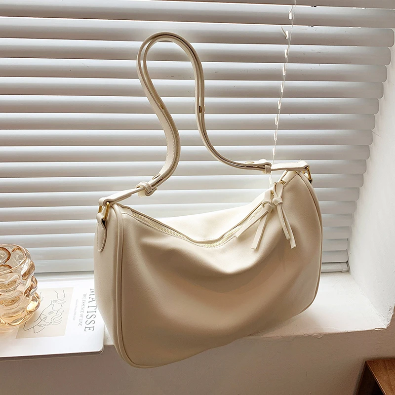 NEW Niche Design Soft Large-capacity Women's Bag 2021 Fashion Underarm Bag Messenger Bag Square Bag Shoulder Bag Width: 30cm
NEW Niche Design Soft Large-capacity Women's Bag 2021 Fashion Underarm Bag Messenger Bag Square Bag Shoulder Bag Width: 30cm