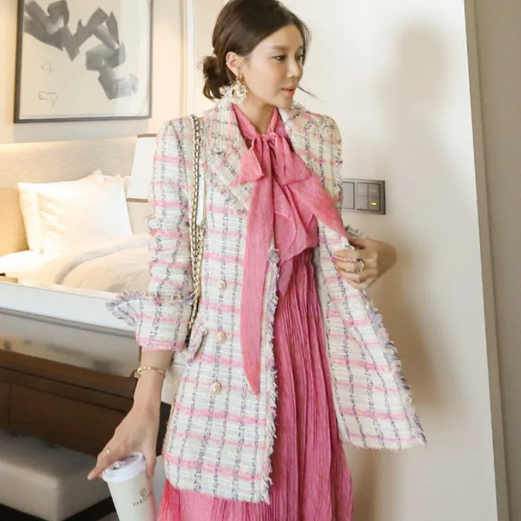 High Quality 2020 Winter Women Pink Plaid Tweed Tassel Jacket Coat OL Double Breasted Long Sleeve Outerwea Casaco Feminino
High Quality 2020 Winter Women Pink Plaid Tweed Tassel Jacket Coat OL Double Breasted Long Sleeve Outerwea Casaco Feminino