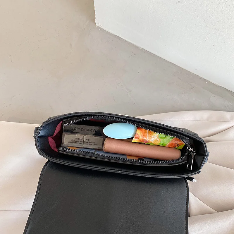 Women's Bag Retro Ladies Shoulder Bag Summer High-Quality PU Leather Female Messenger Bag Office Staff Commonly Used Packages
Women's Bag Retro Ladies Shoulder Bag Summer High-Quality PU Leather Female Messenger Bag Office Staff Commonly Used Packages