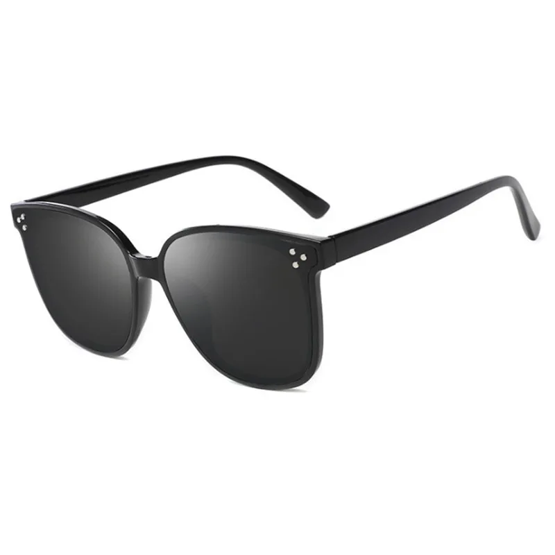 Uv400 Ultraviolet-Proof New Luxury Sunglasses Unisex Driving Shades Male Sun Glasses Vintage Travel Fishing Classic Sun Glasses
Uv400 Ultraviolet-Proof New Luxury Sunglasses Unisex Driving Shades Male Sun Glasses Vintage Travel Fishing Classic Sun Glasses