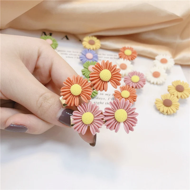 New Cute Daisy Flower Hair Clip Candy Colors BB Clips Hairpins Hair Accessories Korean Style Resin Barrettes 1Pcs Duckbill Clip
New Cute Daisy Flower Hair Clip Candy Colors BB Clips Hairpins Hair Accessories Korean Style Resin Barrettes 1Pcs Duckbill Clip