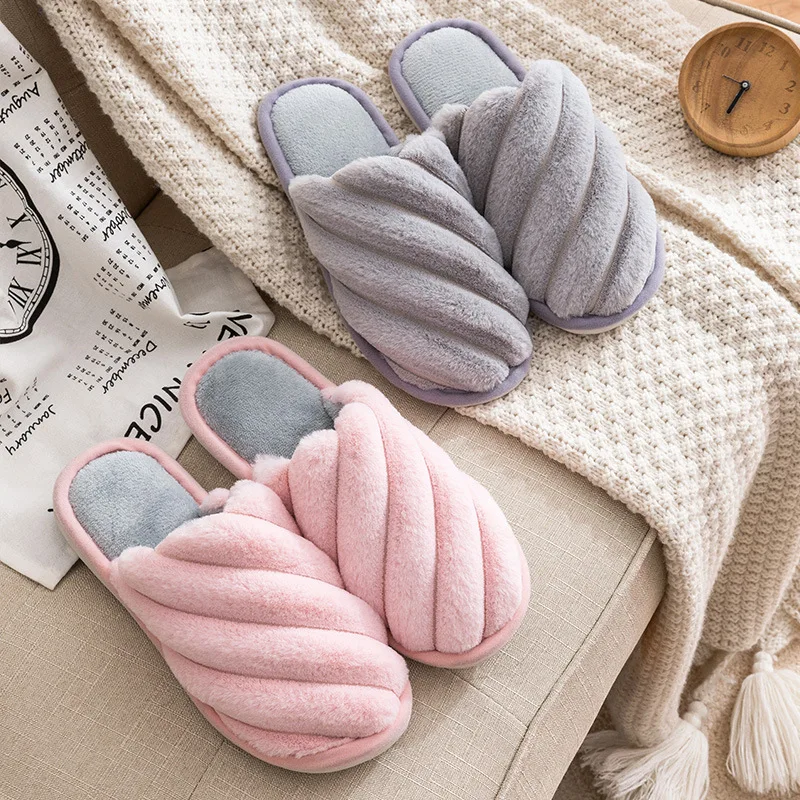Rimocy 2021 New Warm Winter Slippers Women Round Toe Flat Heels Plush Home Slides Woman Comfort Warm Thick Cotton Slippers Shoes
Rimocy 2021 New Warm Winter Slippers Women Round Toe Flat Heels Plush Home Slides Woman Comfort Warm Thick Cotton Slippers Shoes