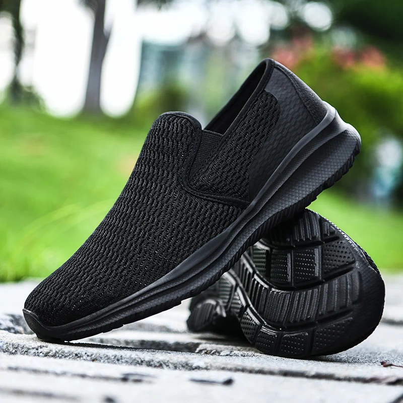 New Men's Casual Shoes Lazy Shoes Soft Upper And Comfortable Breathable Running Shoes High-quality Craftsmanship Elastic Sole
New Men's Casual Shoes Lazy Shoes Soft Upper And Comfortable Breathable Running Shoes High-quality Craftsmanship Elastic Sole
