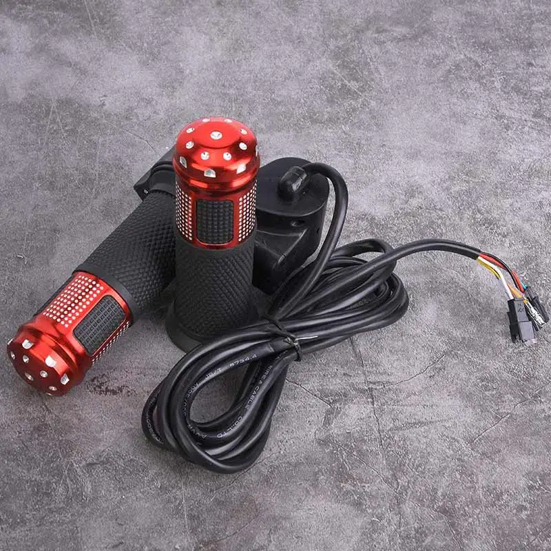 1 Pair Electric Bike Voltage Display Universal LED Voltage Display Twist Throttle Durable For 12-99V Ebike Scooter Bicycle
1 Pair Electric Bike Voltage Display Universal LED Voltage Display Twist Throttle Durable For 12-99V Ebike Scooter Bicycle
