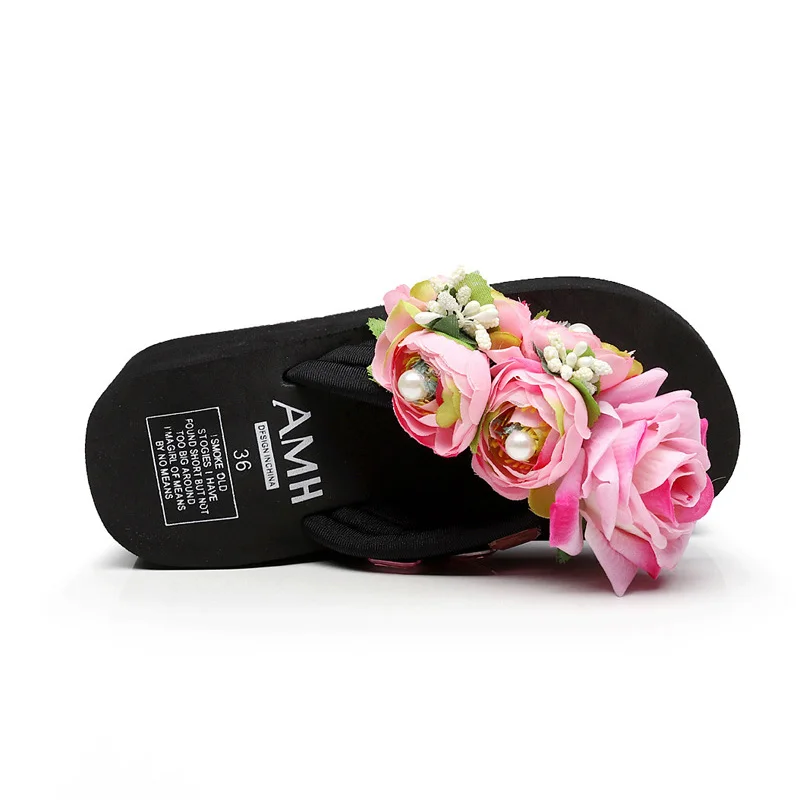 Summer Fashion Sponge Cake Wedges With Flip Flops Women Fresh And Cute Outdoor Sandals And Slippers Handmade Flowers Beach Shoes
Summer Fashion Sponge Cake Wedges With Flip Flops Women Fresh And Cute Outdoor Sandals And Slippers Handmade Flowers Beach Shoes
