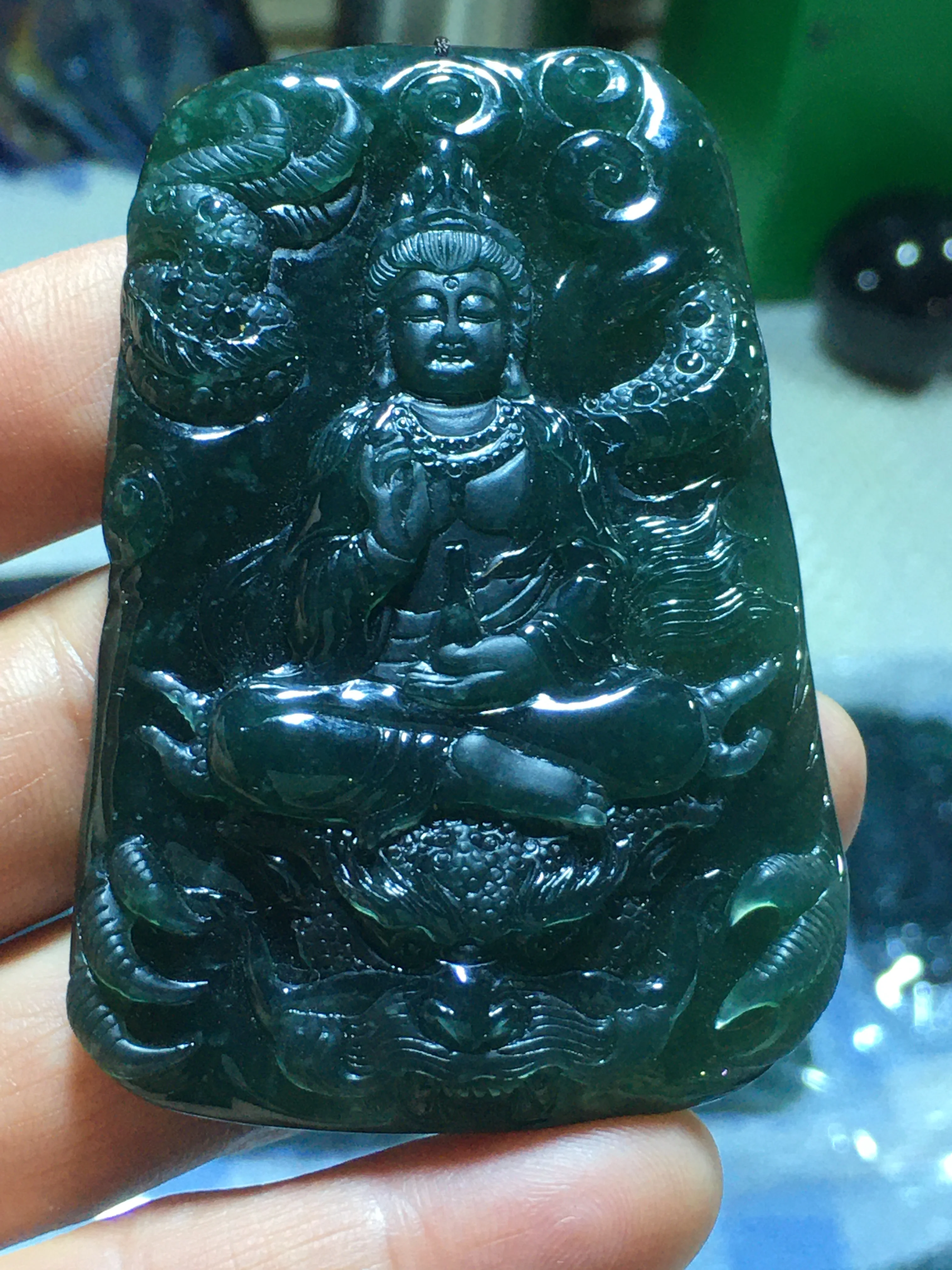 Natural Myanmar jade A HandCarved jade guan yin Buddha emperor green jade pendant jadeite jade necklace pendants jewelry
Natural Myanmar jade A HandCarved jade guan yin Buddha emperor green jade pendant jadeite jade necklace pendants jewelry