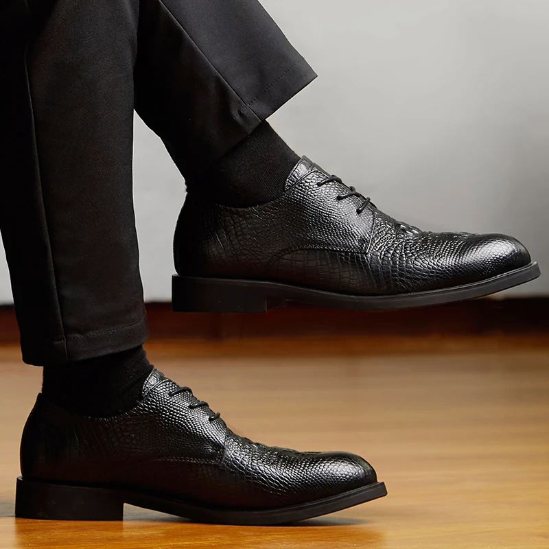 Men Dress Shoes Formal business Shoes Men's Casual genuine Leather Wedding party Shoes lace up Men Oxford Shoes big size 48
Men Dress Shoes Formal business Shoes Men's Casual genuine Leather Wedding party Shoes lace up Men Oxford Shoes big size 48