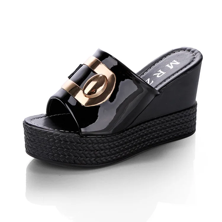 Slippers female heeled antiskid flip Student Korean summer high fashion wear thick bottom slope with muffin bottom
Slippers female heeled antiskid flip Student Korean summer high fashion wear thick bottom slope with muffin bottom