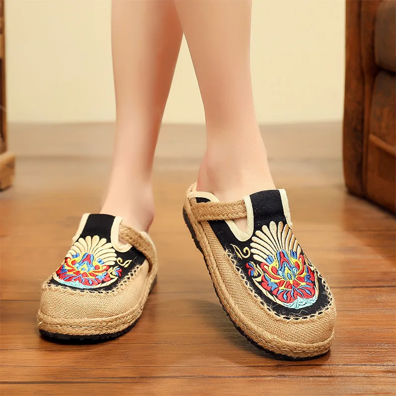 Summer Women Slippers 2021 New Slides Embroider Flat With Women Shoes National Style Linen Leisure Ladies Slippers
Summer Women Slippers 2021 New Slides Embroider Flat With Women Shoes National Style Linen Leisure Ladies Slippers
