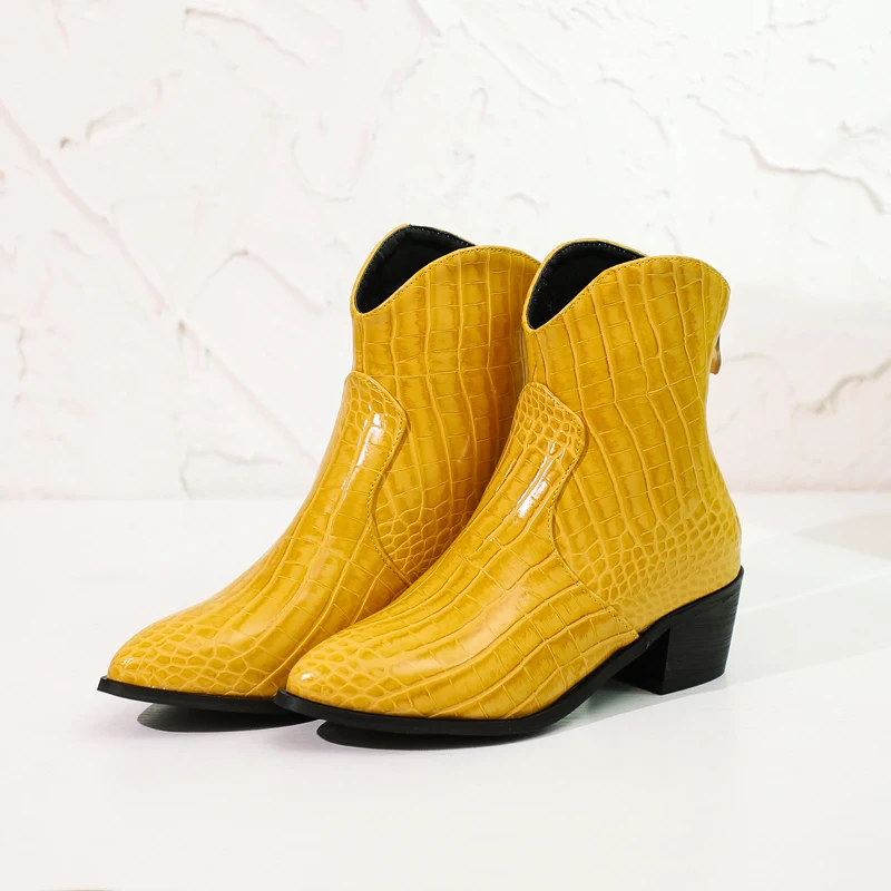 INS hot Women ankle boots plus size 22-26.5 cm length winter plush warm pointed toe short booties Crocodile pattern back zipper
INS hot Women ankle boots plus size 22-26.5 cm length winter plush warm pointed toe short booties Crocodile pattern back zipper