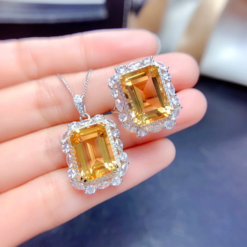 High Quality Jewelry Set 925 Silver Square Pendant Necklace Inlay Luxury AAA Yellow Crystal Zircon Women's Wedding Party Gifts
High Quality Jewelry Set 925 Silver Square Pendant Necklace Inlay Luxury AAA Yellow Crystal Zircon Women's Wedding Party Gifts