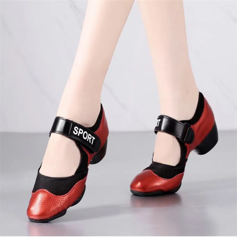 Latin Dance Shoes Women Salsa Tango Modern Dance Sneakers Ladies Jazz Shoes Square Middle Heel Ballroom Training Dancing Shoes
Latin Dance Shoes Women Salsa Tango Modern Dance Sneakers Ladies Jazz Shoes Square Middle Heel Ballroom Training Dancing Shoes