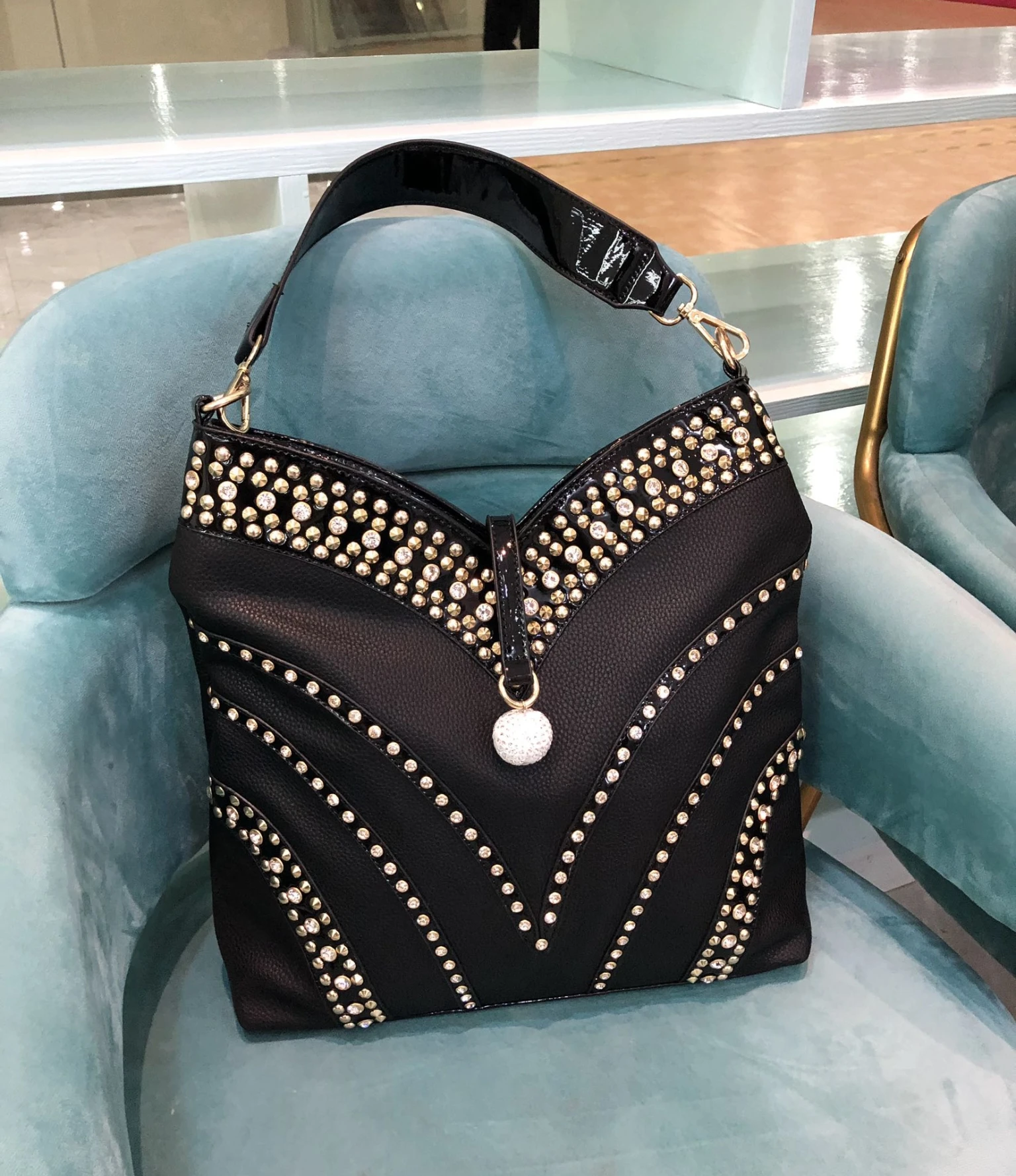 Queenie Diamond Fashion Handbag Shoulder Bag Big Capacity Totes Bag Bucket Bag With two Straps For 2020 Fashion Women Handbag
Queenie Diamond Fashion Handbag Shoulder Bag Big Capacity Totes Bag Bucket Bag With two Straps For 2020 Fashion Women Handbag