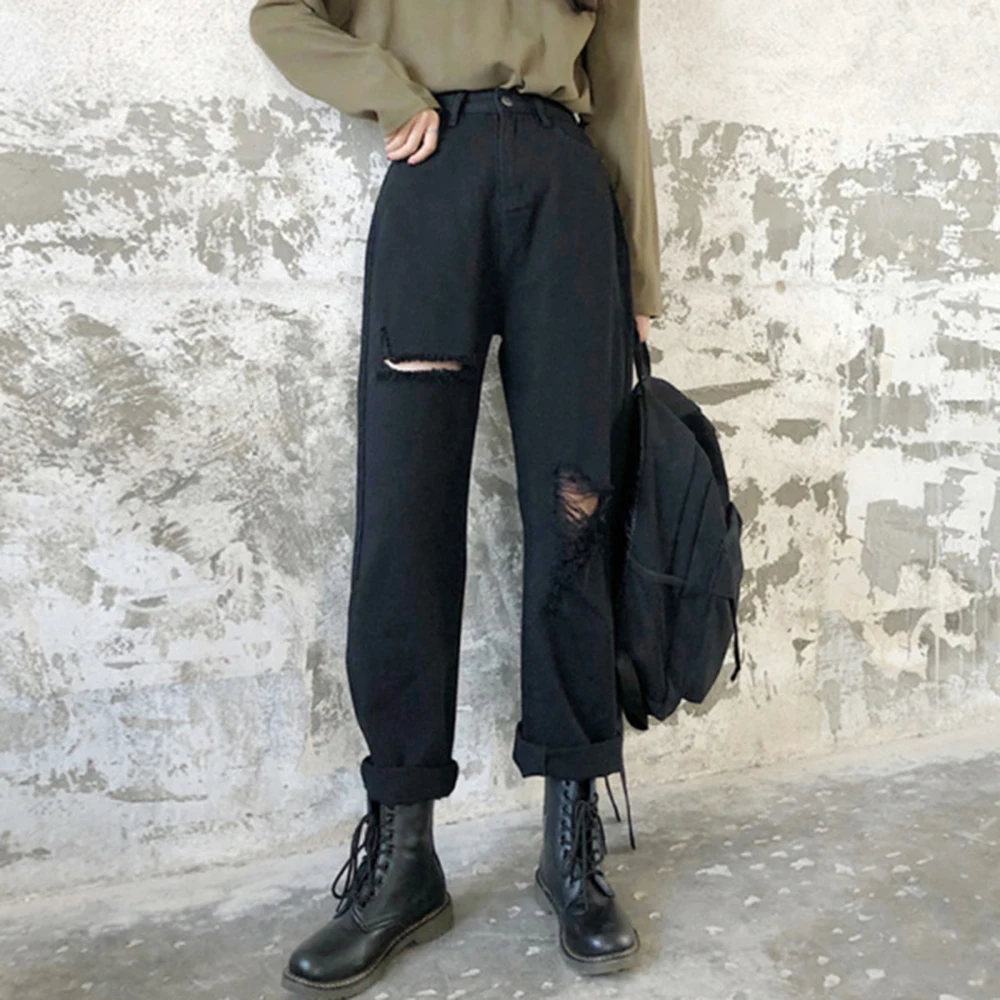 2022 Vintage Female Torn Trousers Boyfriend Style Street Wear Classic Jeans Women's Baggy Jeans Ripped Holes Pants Trousers
2022 Vintage Female Torn Trousers Boyfriend Style Street Wear Classic Jeans Women's Baggy Jeans Ripped Holes Pants Trousers
