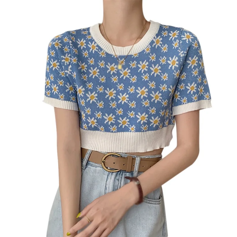 DAXIN Women's Korean O Neck Tee Flower Print Sweet Casual Knitted Short-Sleeved T-shirt Tops Female Crop Top Ladies Shirt
DAXIN Women's Korean O Neck Tee Flower Print Sweet Casual Knitted Short-Sleeved T-shirt Tops Female Crop Top Ladies Shirt