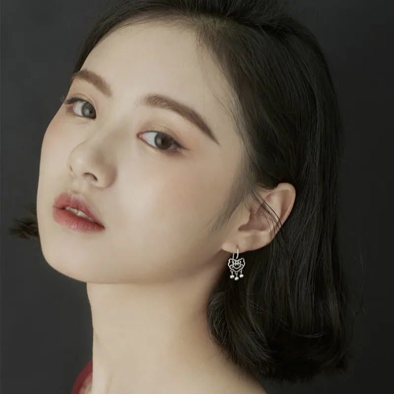 Vintage Safe Lock Earrings For Women Chinese Style Metal Tassel Traditional Classic Holiday Jewelry
Vintage Safe Lock Earrings For Women Chinese Style Metal Tassel Traditional Classic Holiday Jewelry