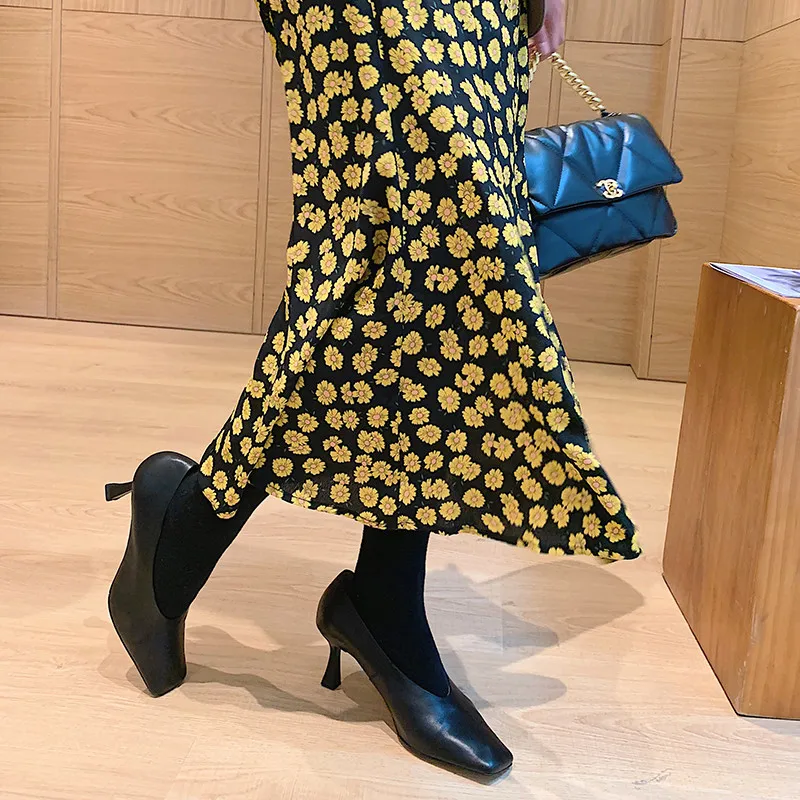 COVIBESCO Fashion Genuine Leather Square Toe Handmade Shoes For Women High Heels Pumps 2020 Autumn Wedding Party Shoes Woman 
COVIBESCO Fashion Genuine Leather Square Toe Handmade Shoes For Women High Heels Pumps 2020 Autumn Wedding Party Shoes Woman