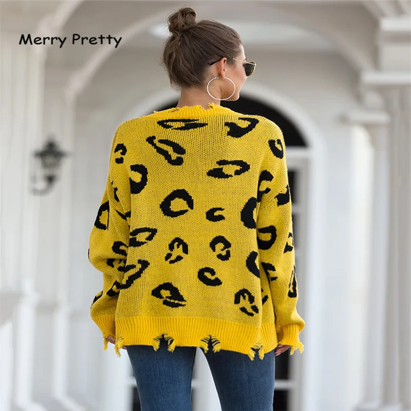 XUANHAO Fashion Leopard Women Sweater Sexy V-Neck Long Sleeve Loose Hole Knitted Pullovers Autumn Winter Sweaters Jumpers
XUANHAO Fashion Leopard Women Sweater Sexy V-Neck Long Sleeve Loose Hole Knitted Pullovers Autumn Winter Sweaters Jumpers