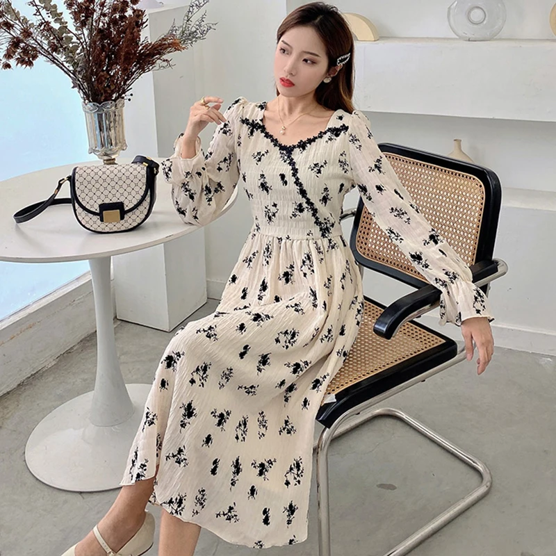Traf design flocking rose pleated lace French chiffon dress in the spring of 2022 new sweet high waist elegant long skirt
Traf design flocking rose pleated lace French chiffon dress in the spring of 2022 new sweet high waist elegant long skirt
