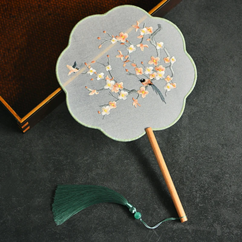 Ancient Style Classical Long Handle Double Sided Embroidery Circular Round Fan Hanfu Chinese Clothing Female Dance Hand Fan
Ancient Style Classical Long Handle Double Sided Embroidery Circular Round Fan Hanfu Chinese Clothing Female Dance Hand Fan
